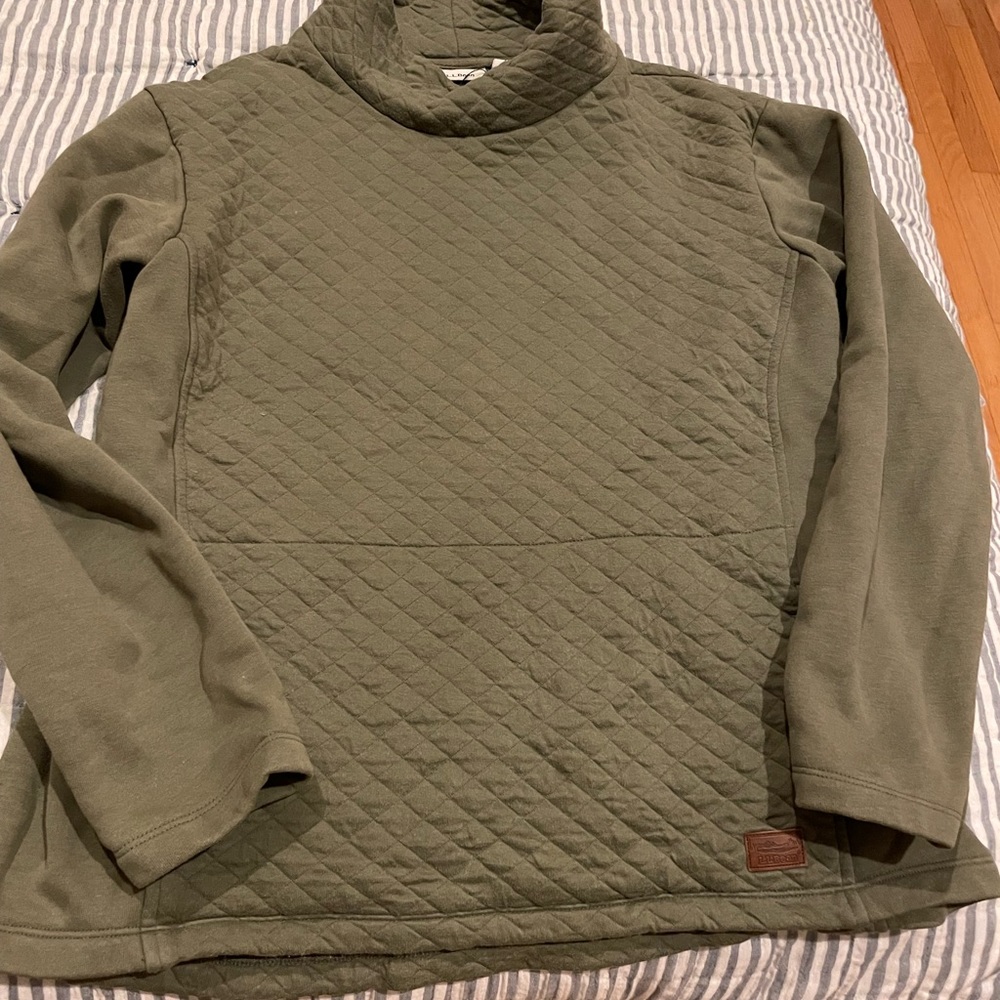 LL Bean quilted turtleneck sweatshirt olive green size medium